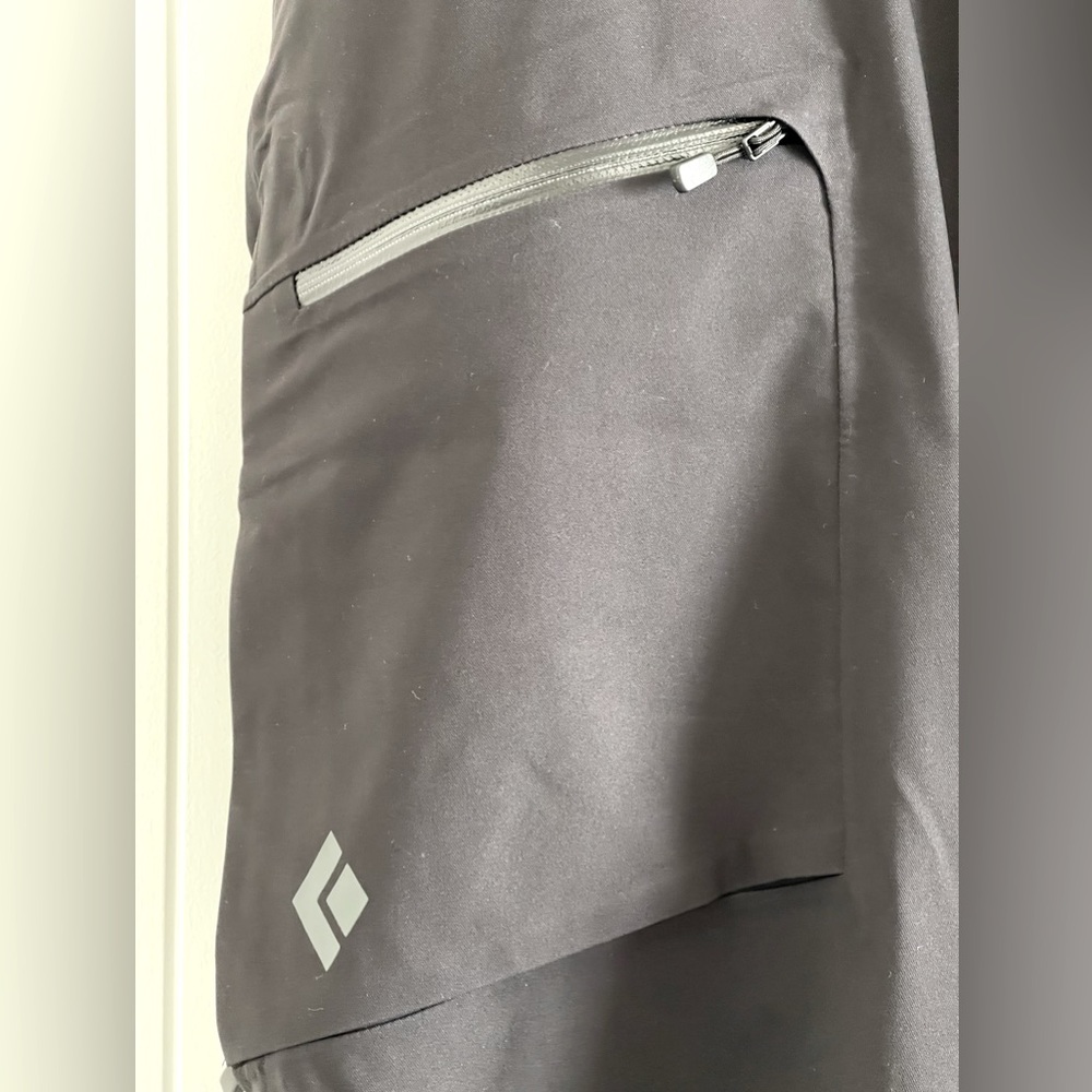 Black Diamond women’s insulated ski pants. Size L. Excellent like new condition - Picture 2 of 8